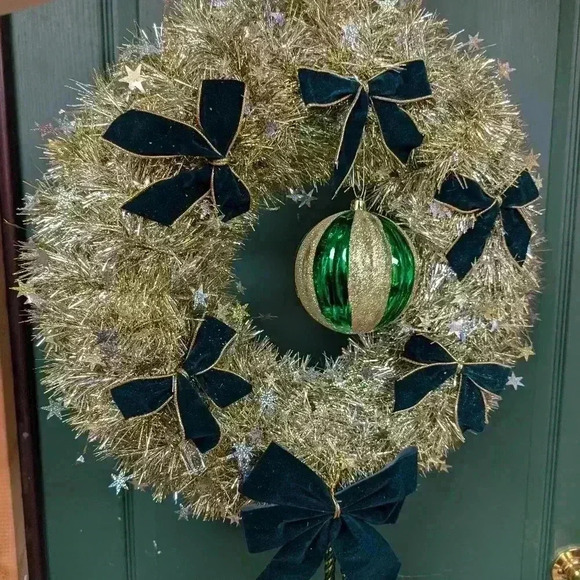 Vintage Christmas wreath green bows with  silver tinsel - Picture 2 of 8